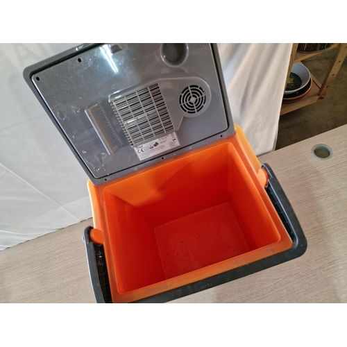 410 - Crivit Electric Cooler / Warmer Box, (Model: CEK 29 A3), Untested