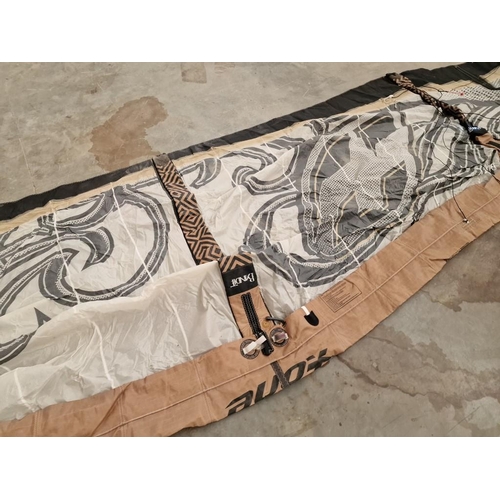 418 - Kite Surfing Kite; Bandit, Size 7 with Bar Lines and Carry Bag