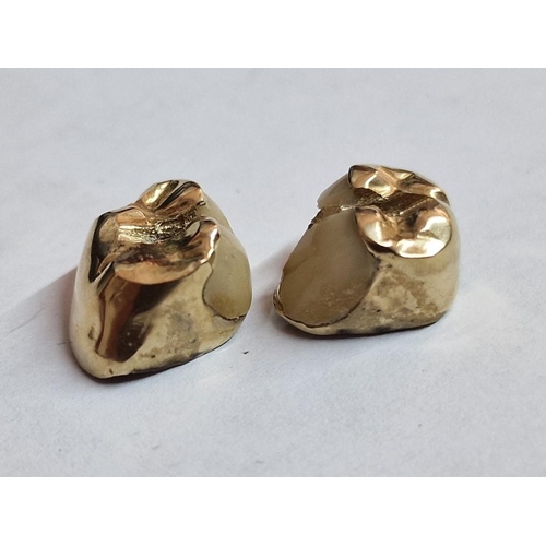 761 - 2 x 9ct Gold Dental Scrap, (Approx. 4.9g), (2)

Nb. No Hallmarked, but tested with XRF Metal Analyse... 