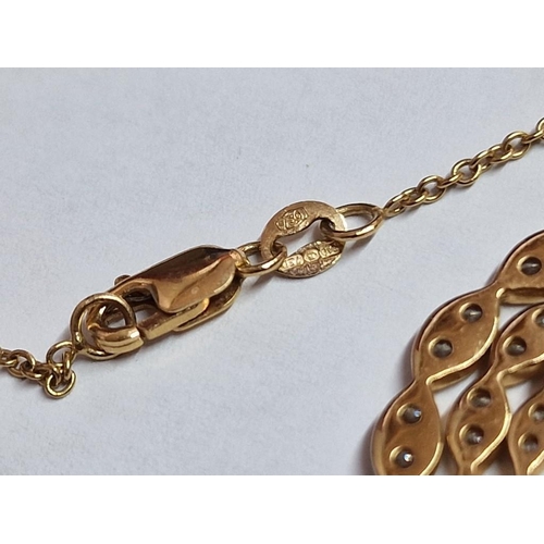 113B - 18ct Rose Gold & Diamond Pendant on 18ct Gold Necklace Chain; Beautiful & Timeless Design of 3 x Gra... 