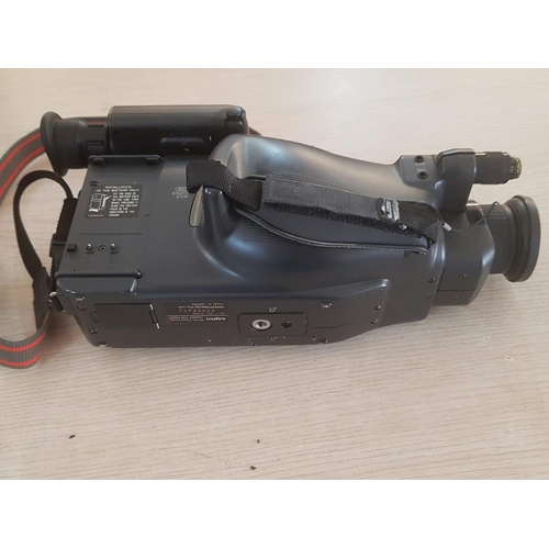 708 - Retro Sanyo VM-D66P Video Camera Recorder Camcorder and Accessories and 