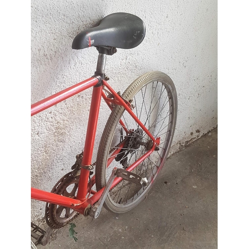 709 - Vintage Road Bike, Believed to be 70's