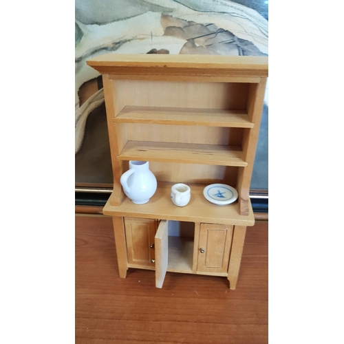 272 - Doll House Furniture; Victorian Wooden Mini Furniture; Chest of Drawers (4 x 10 x 8cm) Display Unit ... 