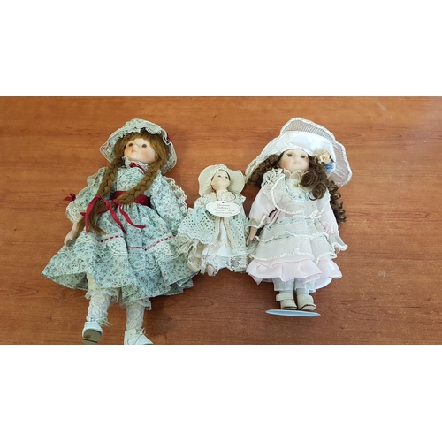 295 - Porcelain Dolls with Vintage Style Outfit (H:31cm, H:2cm, H:41cm)