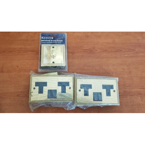 504 - Solwise; 2 x Home Plug PL-500AV-4PE with 4 Ethernest Ports, 2 x PL-500AV-PIGGY Ethenret Adapter with... 