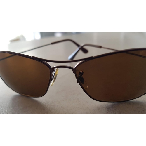 196 - Ray Ban Sunglasses with Metal Frame with Case (RB 3388 014/57)