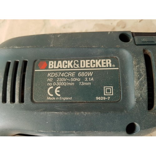 544 - Black & Decker, KD574CRE, 680w, Hand Drill