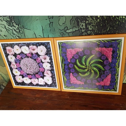 336 - 2 x Floral Prints in Frame (One A/F Broken Glass), (51 x 51cm each)