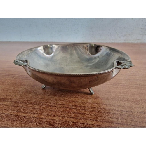 130 - Silver (.830) 3-Footed Bowl, (Approx. 70g, Ø: 10.5cm)

* No obvious hallmark, but tested with XRF me... 