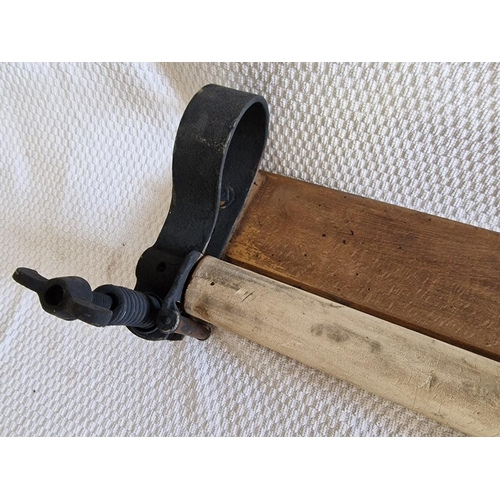 10 - Antique Hand Wound Mangle / Clothes Wringer