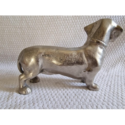 28 - Vintage Cast Metal Silver Tone Dachshund (Sausage Dog) Figurine / Ornament