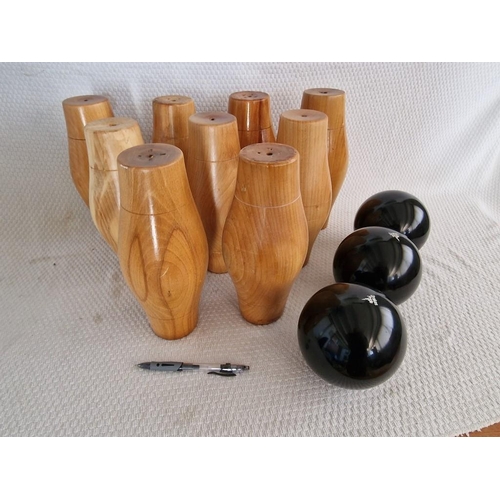 182 - 9 x Wooden Skittles, (Approx. H: 25cm), Together with 3 x 'Drakes Price 5' Bowling Balls, (12)