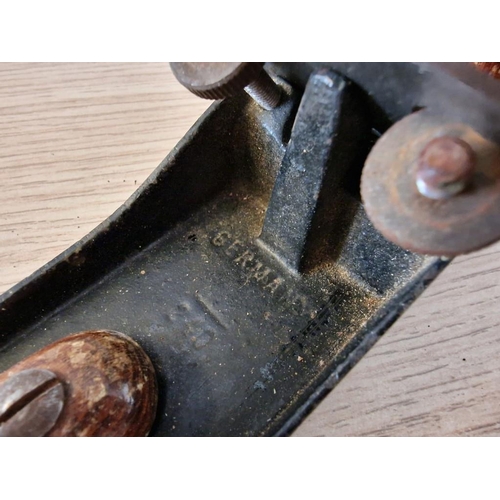 47 - German Smoothing Plane, 22cm Bed