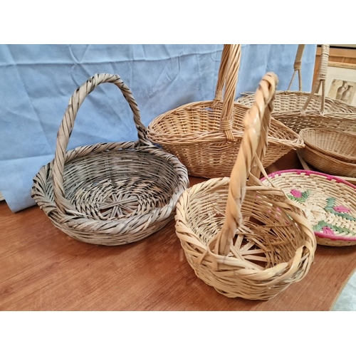 60 - 8 x Assorted Woven / Wicker Baskets, Natural Cane, (8)