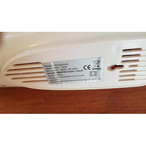 228 - Small Steam Iron (DB 1750 C3) Together with 