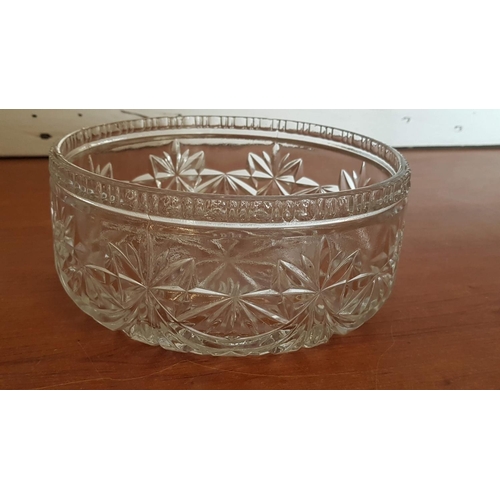 232 - Retro Cut Glass Large Fruit / Salal Bowl (Ø20.5 x H:9cm)