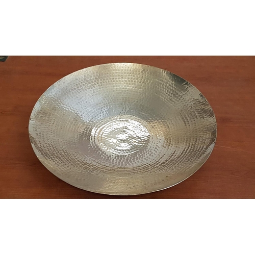 288 - Hammer Finished Large White Metal (Silver Colour / Round Platter), (Ø44cm, A/F)