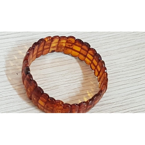 303 - Retro Style Amber (?) Bracelet