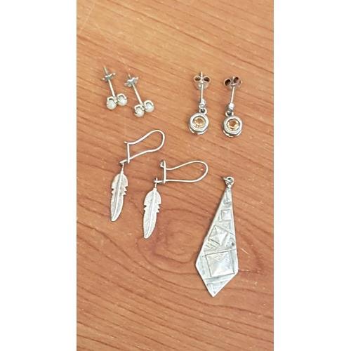 305 - Various Silver Jewellery Pendant and 3 x Pair of Earrings (Total Weight 5gr)