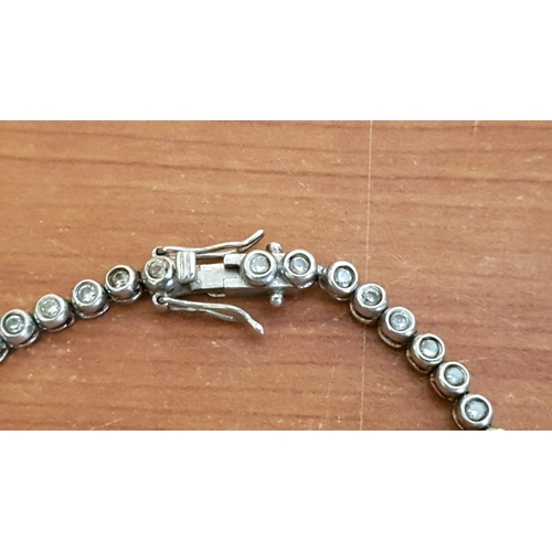 310 - .925 Silver Tennis Bracelet with Clear Stones (Total Weight 8gr, L:19.5cm)