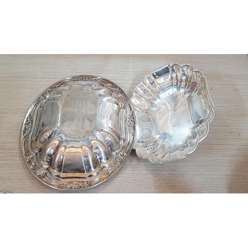 317 - Vintage Style Silver Plated Tableware Covered Entree Severing Dish (29.5 x 22.5 x 10.5cm)