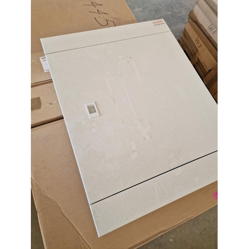 500 - 8 x 'Onesto' TPN Distribution Board / Cabinet with Metallic Cover, 4 Way, (Model: STPN604M), in Boxe... 