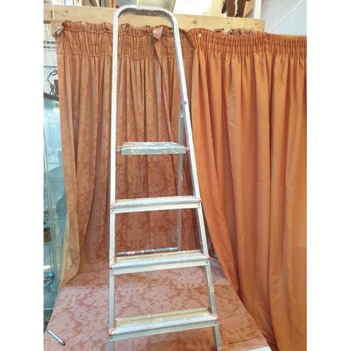 116 - Aluminum Step Ladder