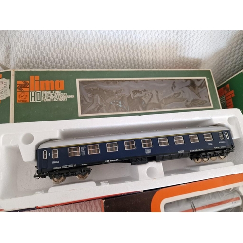 144 - Large Collection of Model Trains, 'Lima' HO Scale (1:87), Incl. Diesel Engines, Models 1630L, V160 0... 