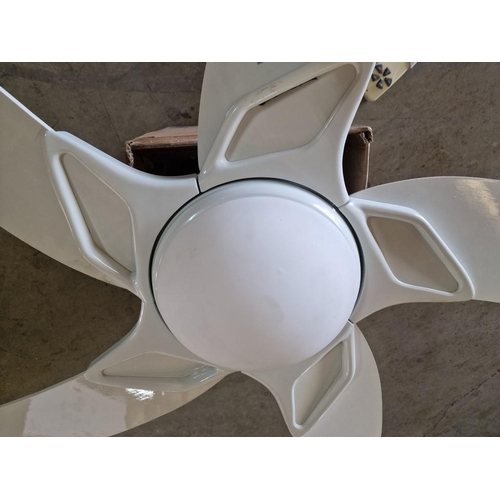 107 - 'Fantopia Moonraker' White Colour 5 x Curved Blade Ceiling Fan with Light and Remote Control, (Just ... 