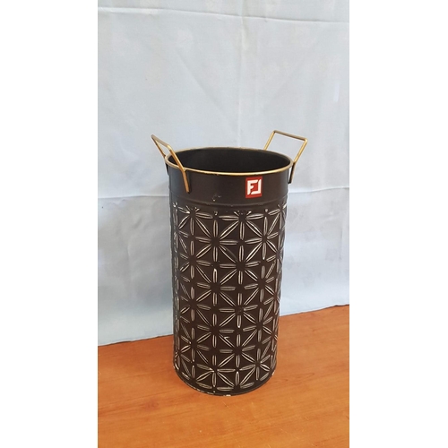 76 - Metal Umbrella Stand / Holder, (Approx. H: 39cm, Ø: 22cm)