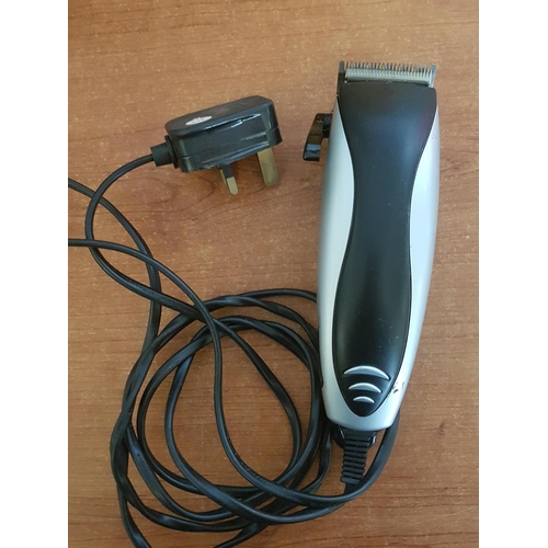 604 - Foot Pump and Woolworths Professional Hair Clipper, Model: 280A0230 (Un-Tested)