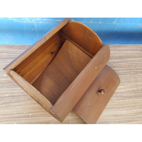 680 - Small Wooden Wine Barrel on Stand (Ø: 30cm x H: 35cm)