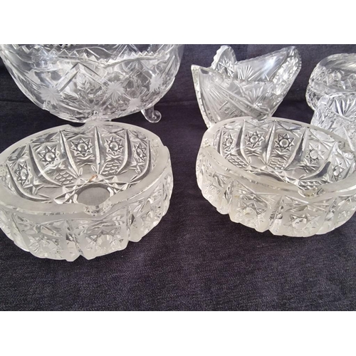 199 - Collection of Crystal & Glassware; Bowls, Pair of Large Ashtrays / Dishes and Lidded Trinket Dish, (... 