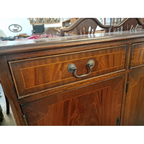 262 - Classical Style Sideboard with 4-Drawers and 4-Cupboards, (Approx. 183 x 45 x 81cm)