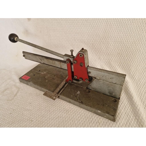 48 - Tile Cutter