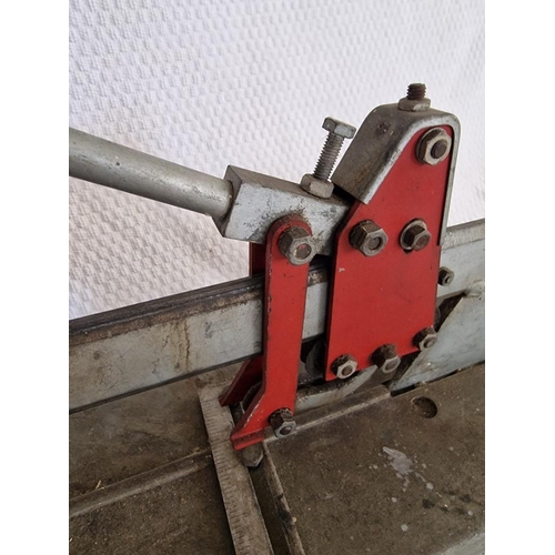 48 - Tile Cutter