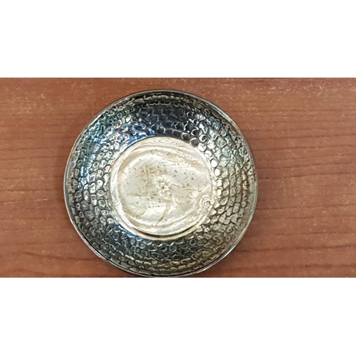 177 - Silver (.925) Dish / Small Bowl with Hammered Finish Pattern, (Approx. Ø: 6.5cm, 9.5g)