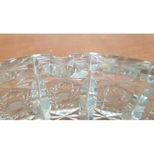 226 - Large / Heavy Bohemia Crystal Ashtray (Approx. Ø: 20cm, H: 5cm)