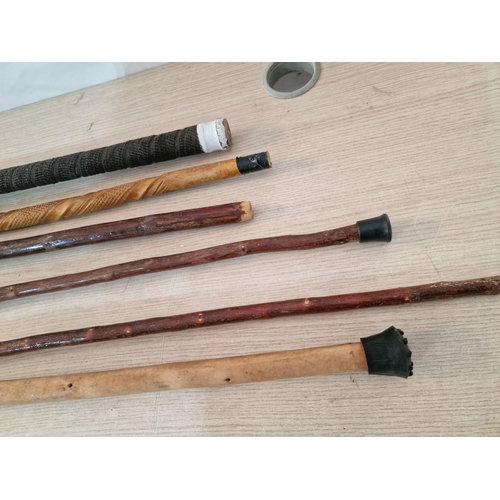 37 - Collection of 5 x Assorted Vintage Walking Sticks and a Hockey Stick, (6)