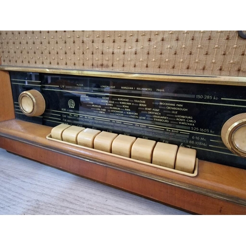 8 - 2 x Vintage Radios; Goplana (Poland) and Portable PYE, (Untested), (2)