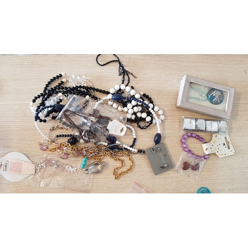 475 - Huge Collection of Assorted Costume Jewellery; Necklaces, Earrings, Bracelets, Keyrings, Rings, etc,... 