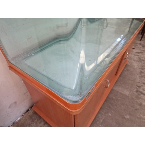 158 - Large Aquarium / Fish Tank on Light Wood Stand with Storage Cupboard, Fitted Lid / Cover with Lamp, ... 