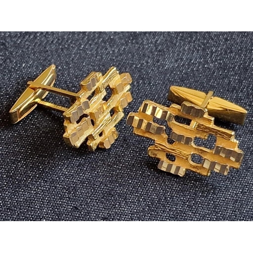 138 - Pair of 18ct Gold Vintage Cufflinks, with Pierced Textured Design, (Approx. 25 x 16mm Overall, 12.2g... 