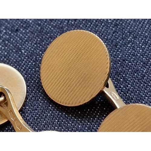 138A - Pair of Vintage 18ct Gold Cufflinks with Lined Round Face (Approx. Ø: 14mm, 11.3g)