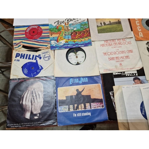 1C - Large Collection of Assorted 45rpm Single Vinyl Records, (see multiple catalogue photos for artists ... 