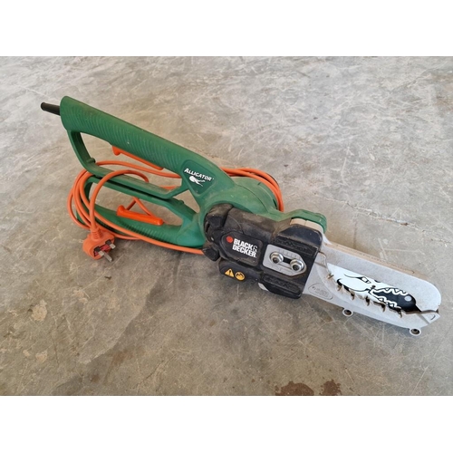 80A - Black & Decker 'Alligator' Chainsaw (Model: GK1050), * Basic Test and Working when Lotted *