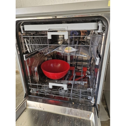 192 - Whirlpool '6th Sense' Silver Colour Dishwasher, (Untested or a/f)