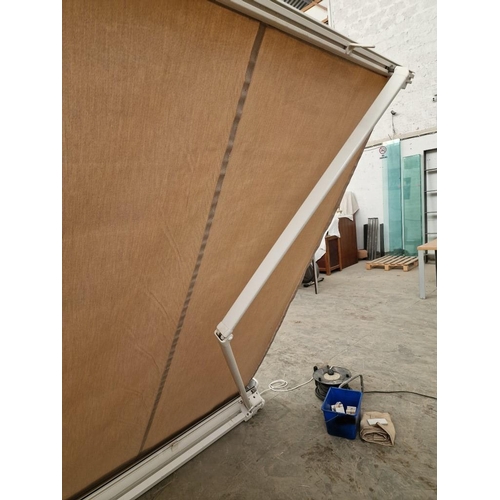 122 - Electric Awning / Canopy, with Remote Control and Wall Brackets, (Approx. 290cm x upto 250cm), * Bas... 