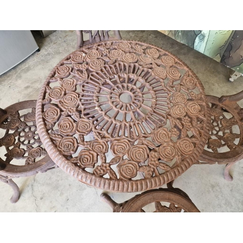 100 - Cast Iron Garden / Patio Set; Round Table and Set of 4 x Chairs with Floral Pattern, (Approx. Ø: 57c... 