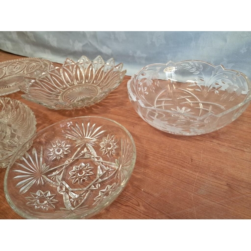 86 - Collection of 7 x Vintage Glass Bowls / Dishes, (7)